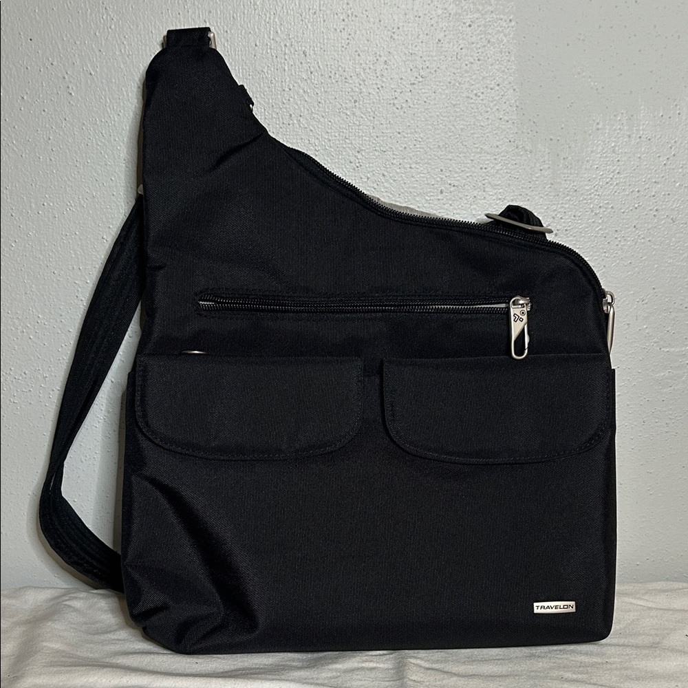 Travelon Black Purse / Cross Body NWOT Anti-theft technology